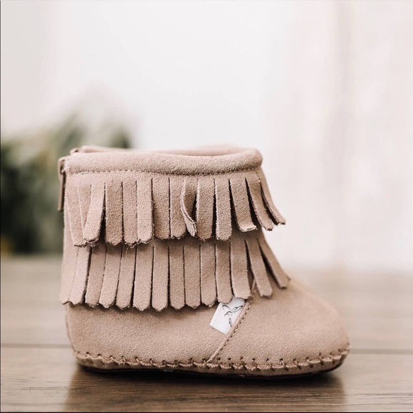 Infant Fringe Tan Boots for Baby Girls - Picture 2 of 7